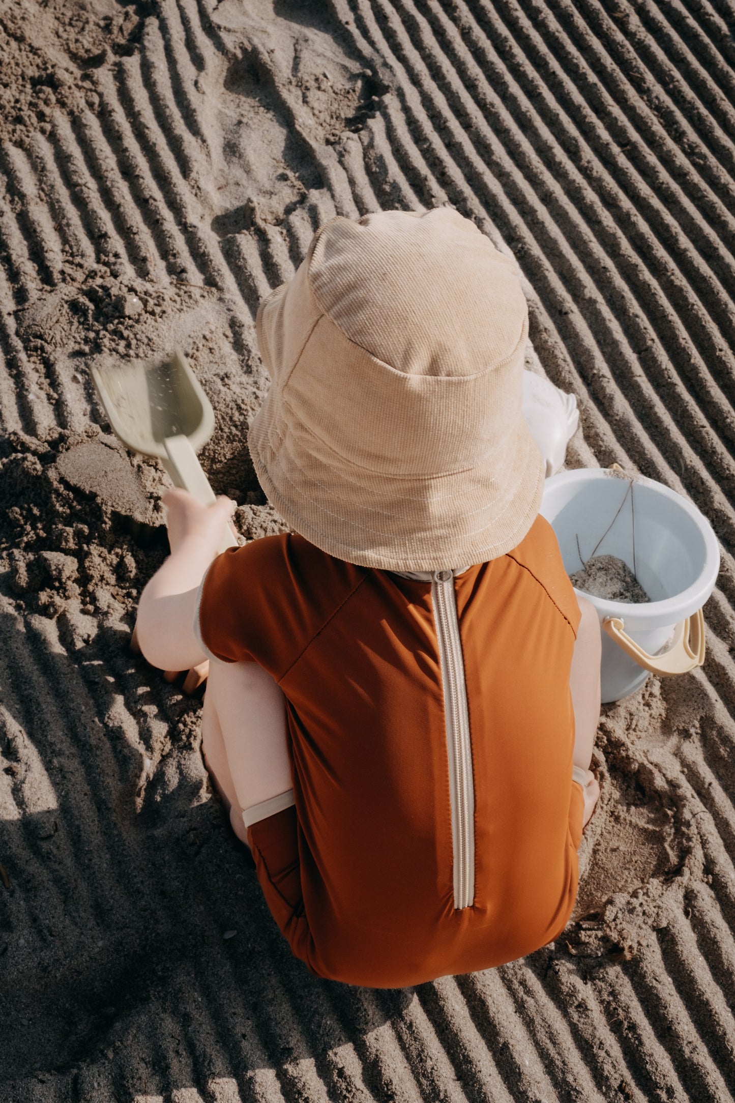 Manžestrový klobouk pro děti i dospělé