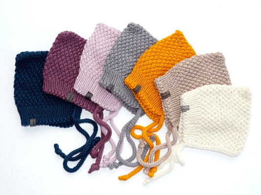 PIXIE ručně pletená skřítkovská čepice